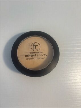 NEW! Femme Couture Mineral Effects Pressed Makeup - Fairly Light #827164.